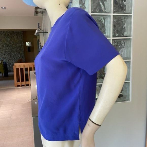 Vintage LIZ CLAIBORNE SILK BLOUSE Royal Blue, Short Sleeve, Petite Collection 4 - Picture 3 of 7